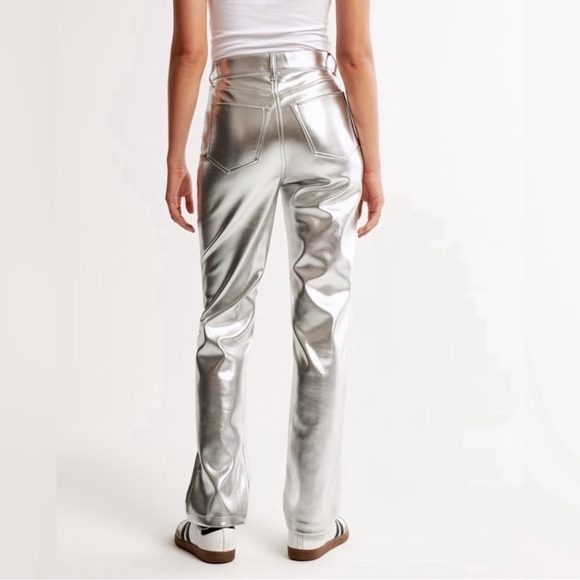 NWT- Abercrombie & Fitch 90’s Curve Love Silver Pleather Pants - Picture 3 of 5
